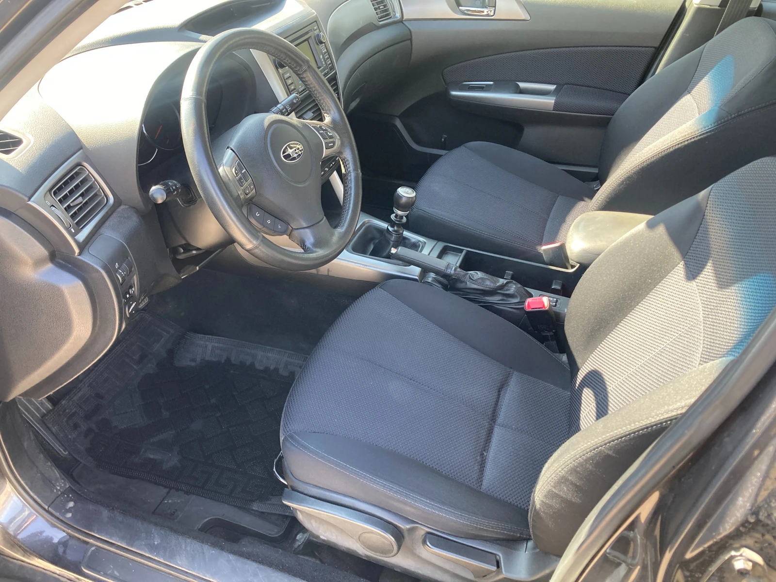 Subaru Forester, снимка 10 - Автомобили и джипове - 54004260