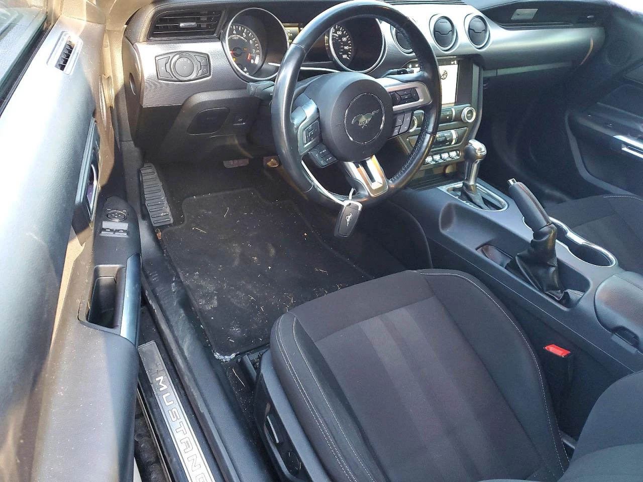 Ford Mustang GT Fastback, снимка 8 - Автомобили и джипове - 54247887