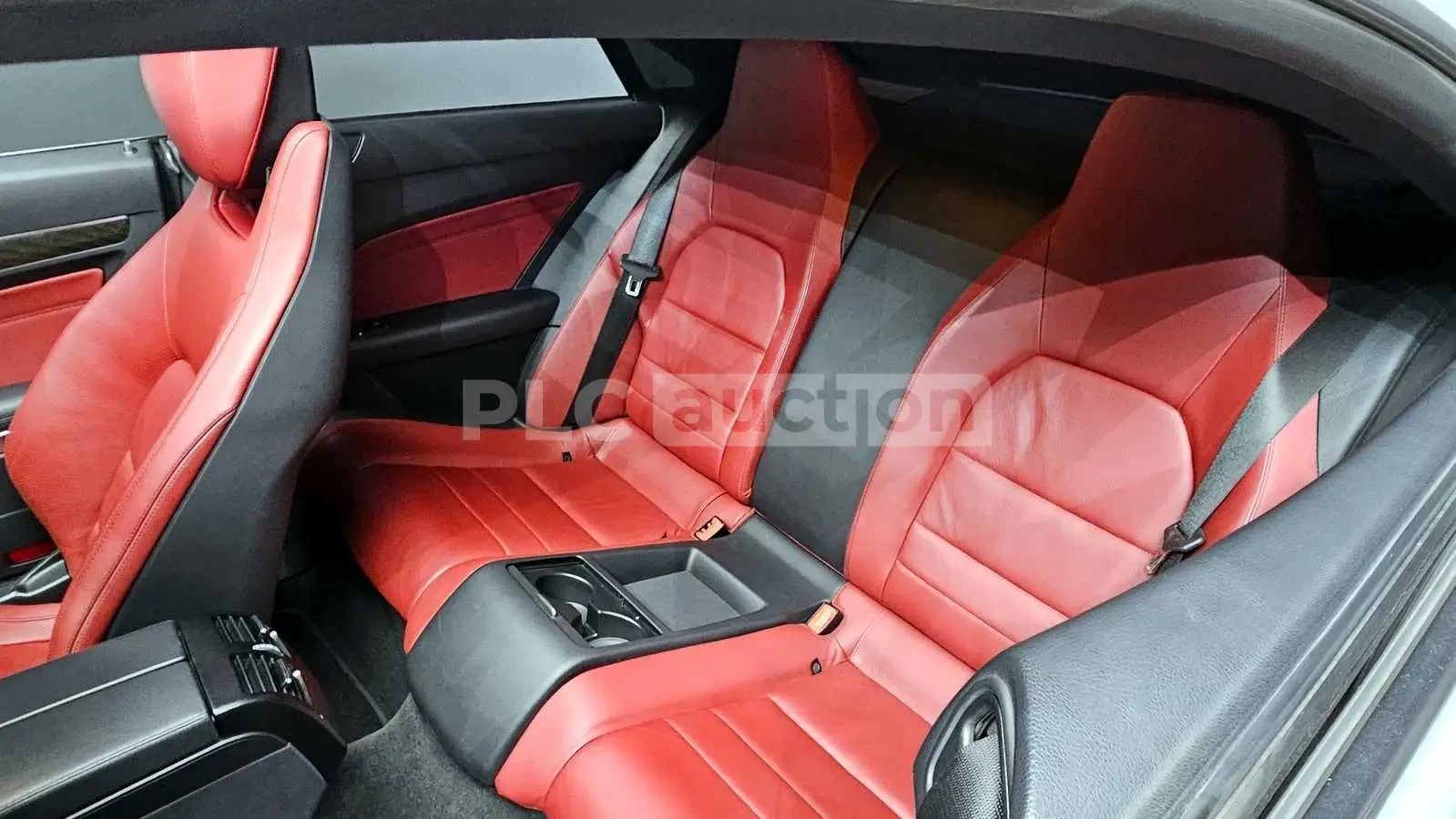 Mercedes-Benz E 400 3.0 V6 Biturbo AMG / CARFAX, снимка 12 - Автомобили и джипове - 54764093