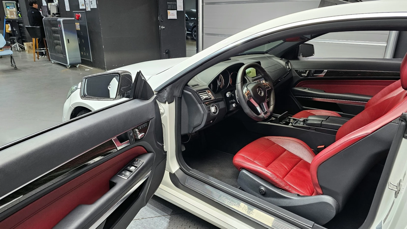 Mercedes-Benz E 400 3.0 V6 Biturbo AMG / CARFAX | Mobile.bg � ����������� 9