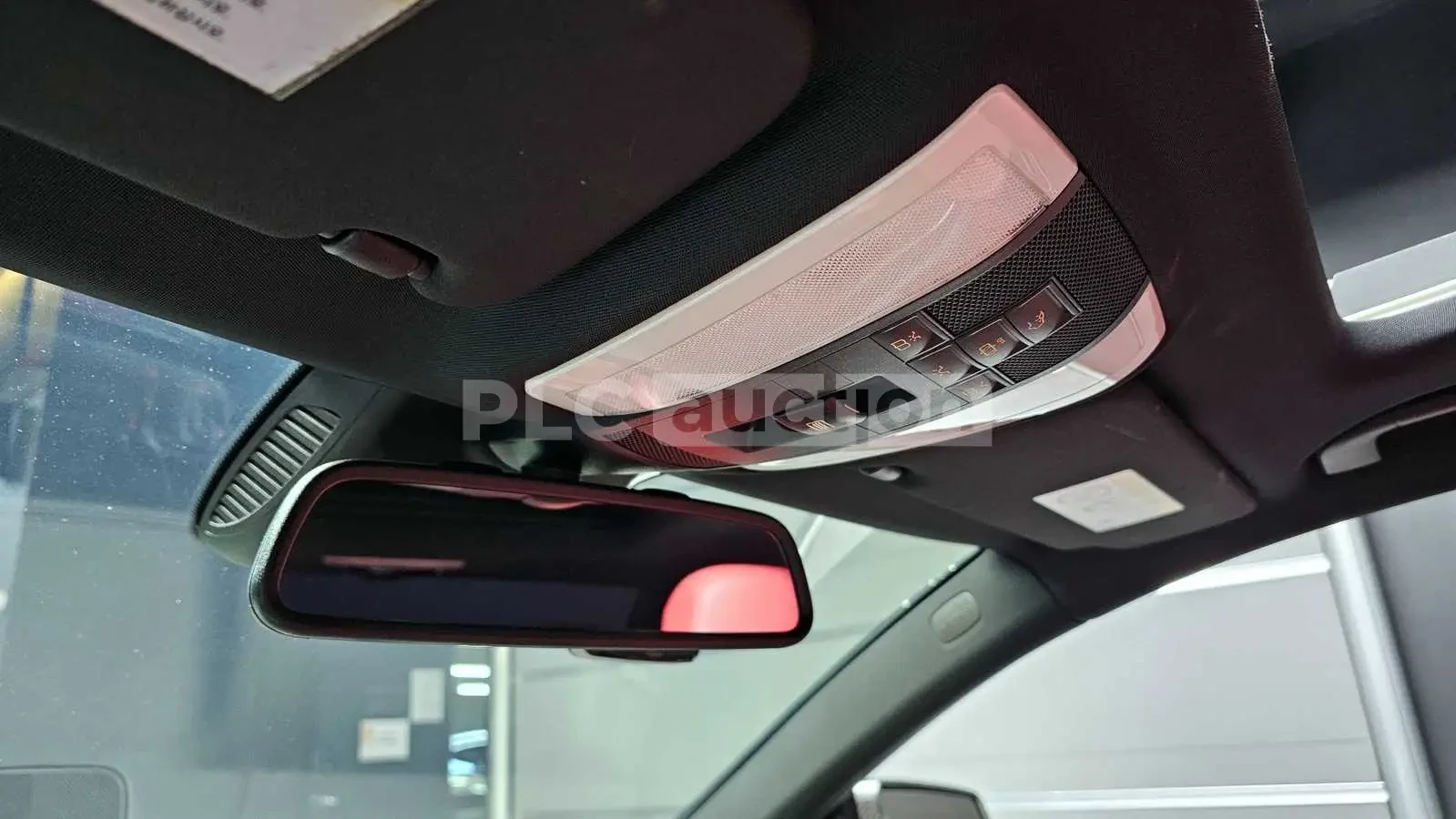 Mercedes-Benz E 400 3.0 V6 Biturbo AMG / CARFAX, снимка 15 - Автомобили и джипове - 54764093