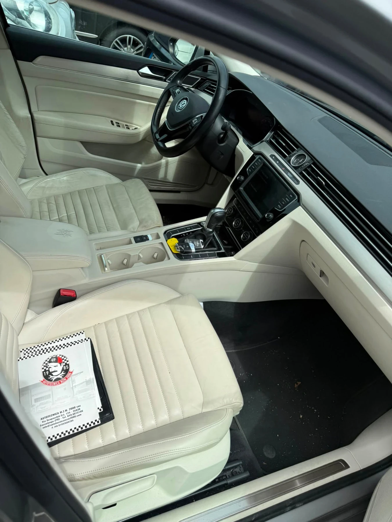 VW Passat (КАТО НОВА), снимка 11 - Автомобили и джипове - 54802888
