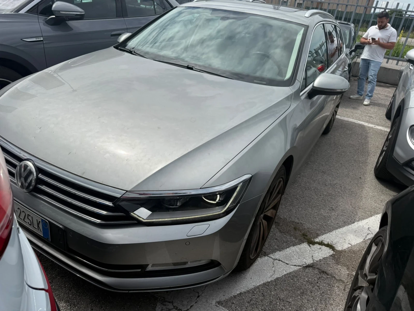 VW Passat (КАТО НОВА)