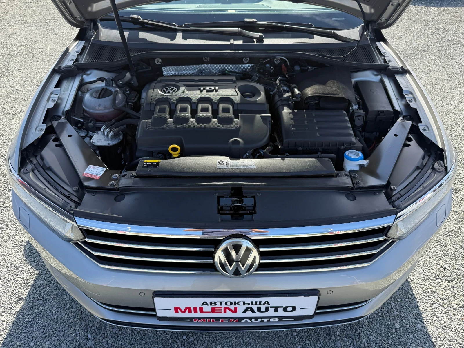 VW Passat (КАТО НОВА)^(DIGITAL), снимка 17 - Автомобили и джипове - 54802888