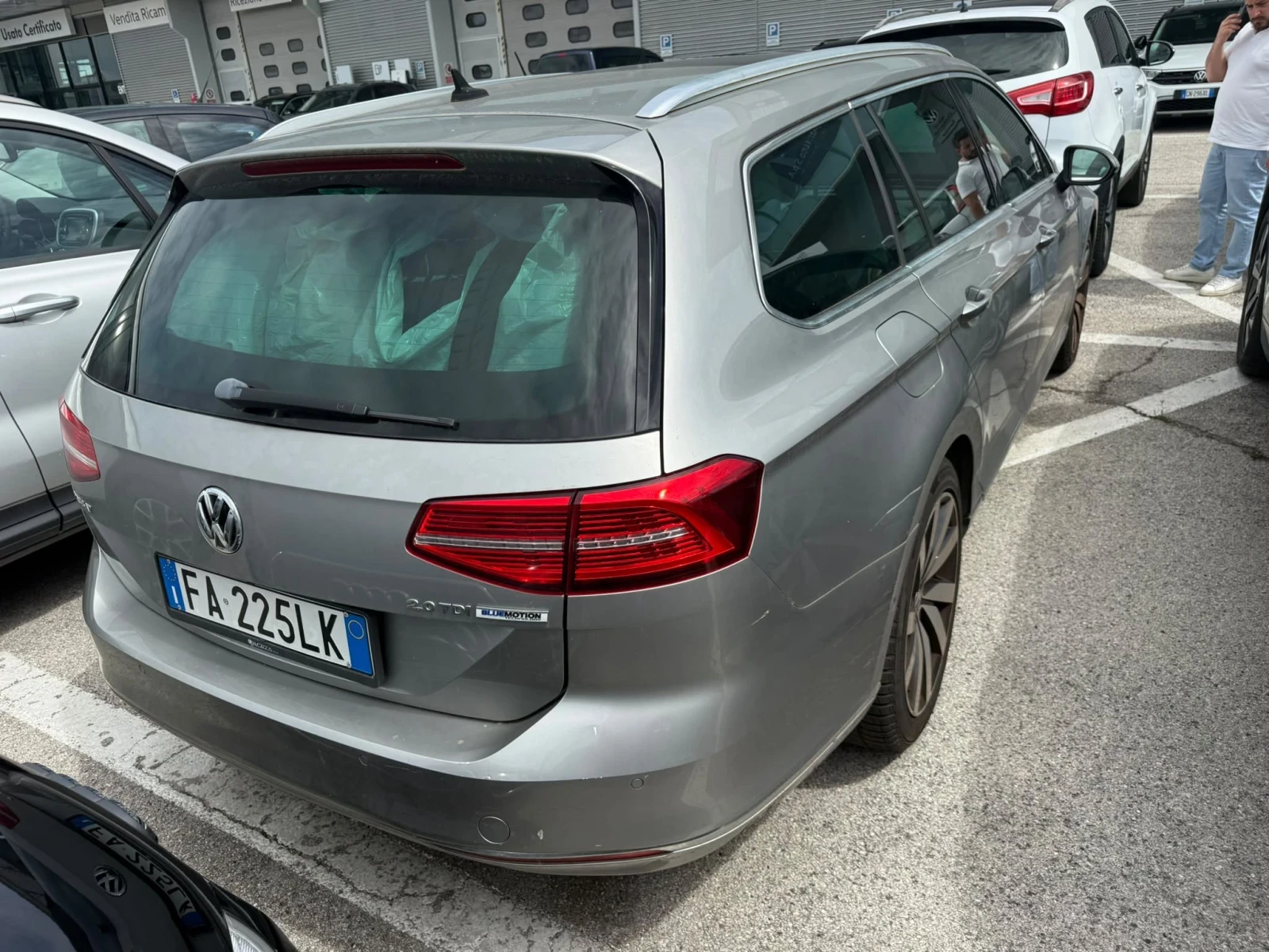 VW Passat (КАТО НОВА), снимка 6 - Автомобили и джипове - 54802888
