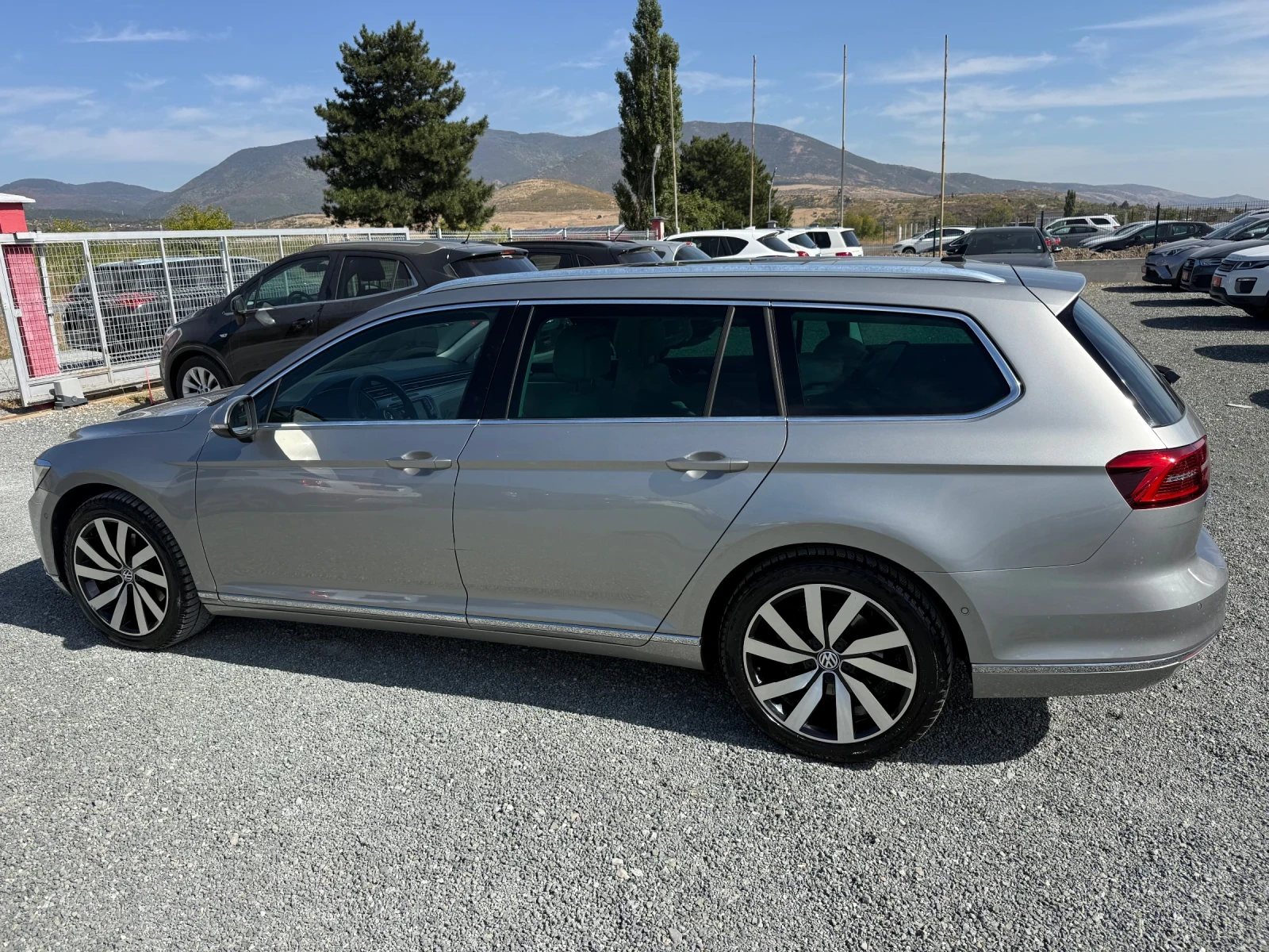 VW Passat (КАТО НОВА)^(DIGITAL), снимка 8 - Автомобили и джипове - 54802888