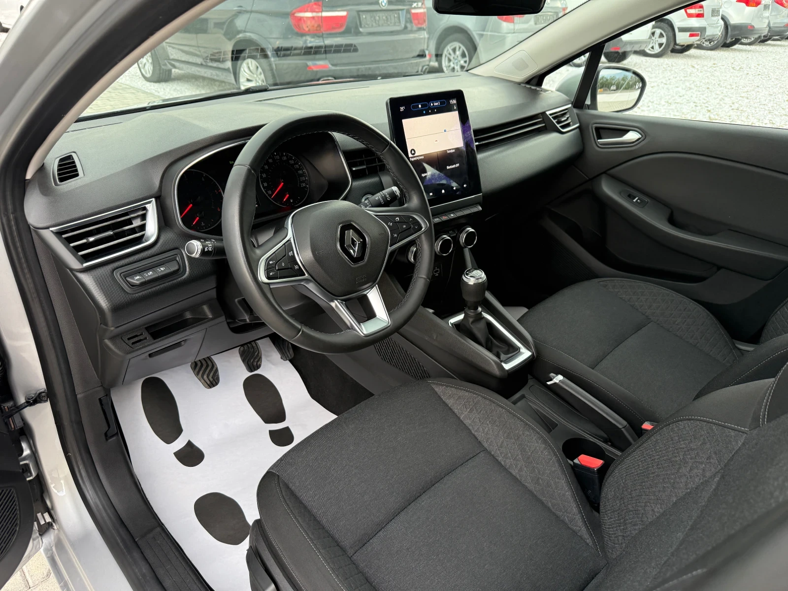 Renault Clio 1.5DCI NAVI CAMERA, снимка 10 - Автомобили и джипове - 55931488