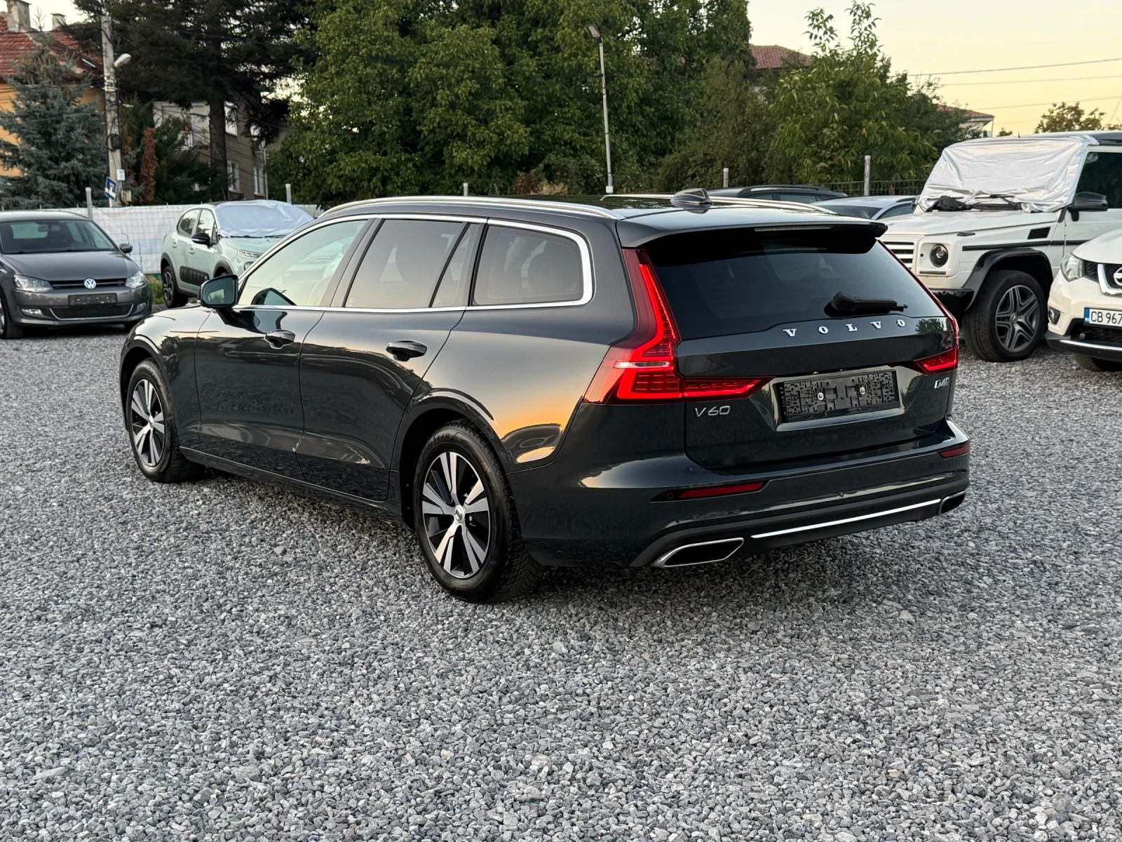 Volvo V60 2.0 D4 Inscription (190 кс) 8-Automatic/2019г./Eu6, снимка 5 - Автомобили и джипове - 55964816