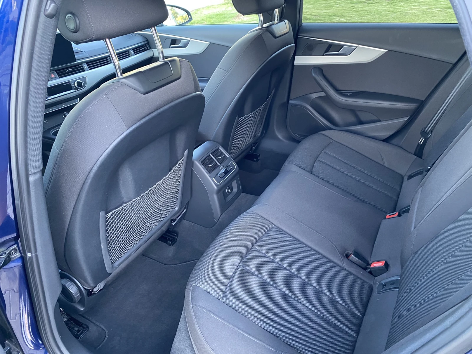 Audi A4 35 TFSI/ Design/ S tronic , снимка 12 - Автомобили и джипове - 56107993
