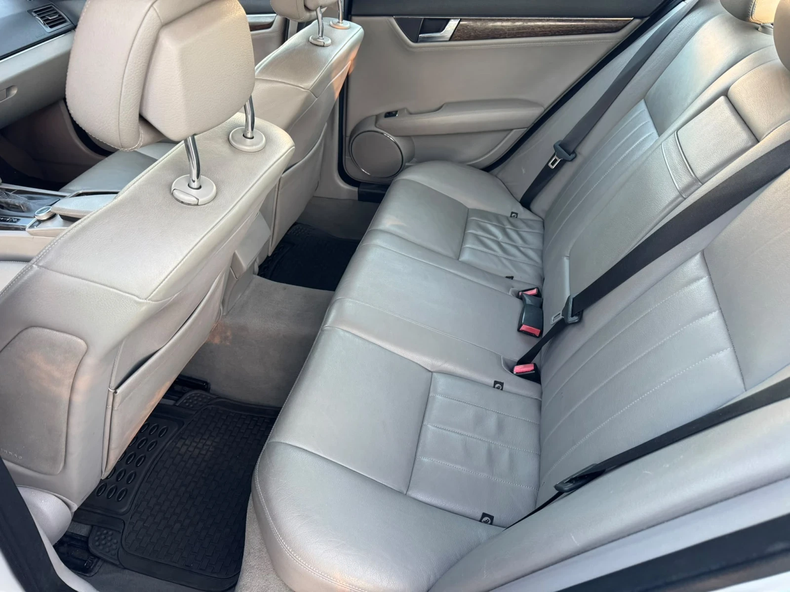 Mercedes-Benz C 220 Автомат 646кожа, снимка 12 - Автомобили и джипове - 56330784