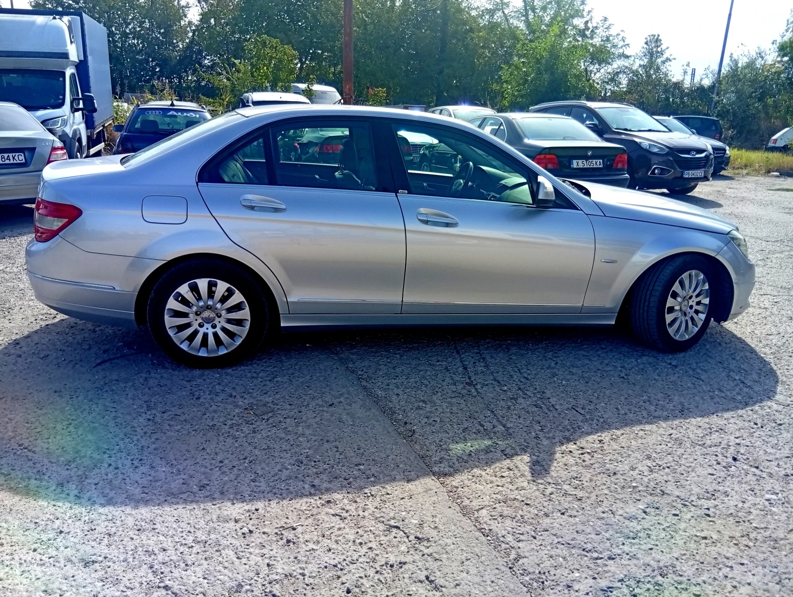 Mercedes-Benz C 220 Автомат 646кожа, снимка 3 - Автомобили и джипове - 56330784