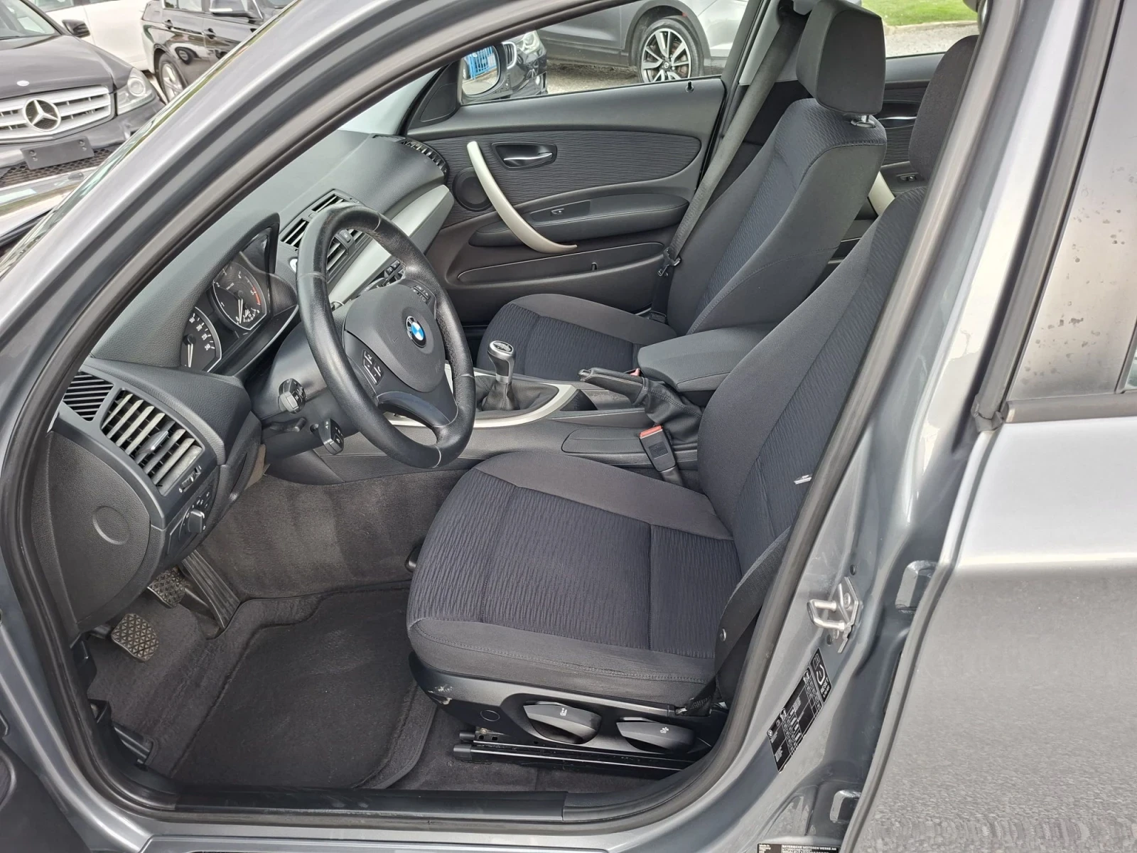 BMW 118 2.0D 143кс.Е5, снимка 9 - Автомобили и джипове - 56341751