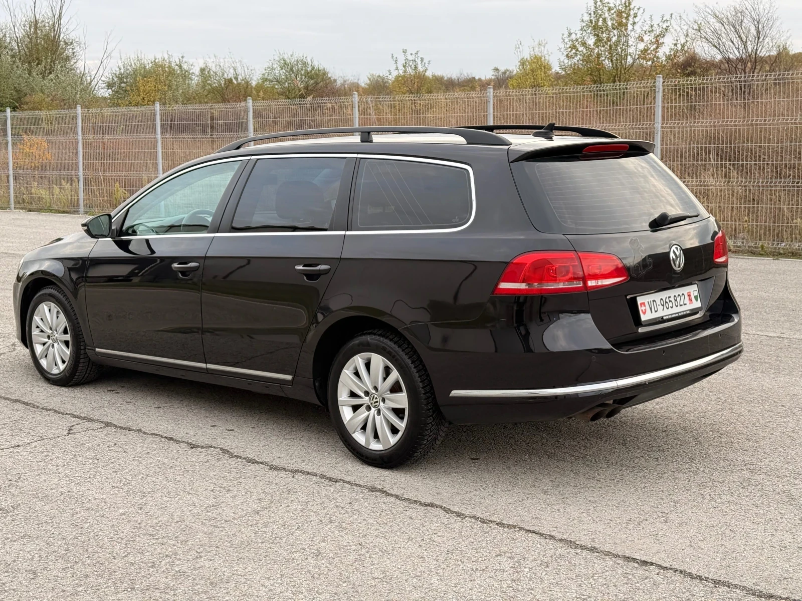 VW Passat 2.0TDI 140кс/DSG/SWISS, снимка 5 - Автомобили и джипове - 56751252