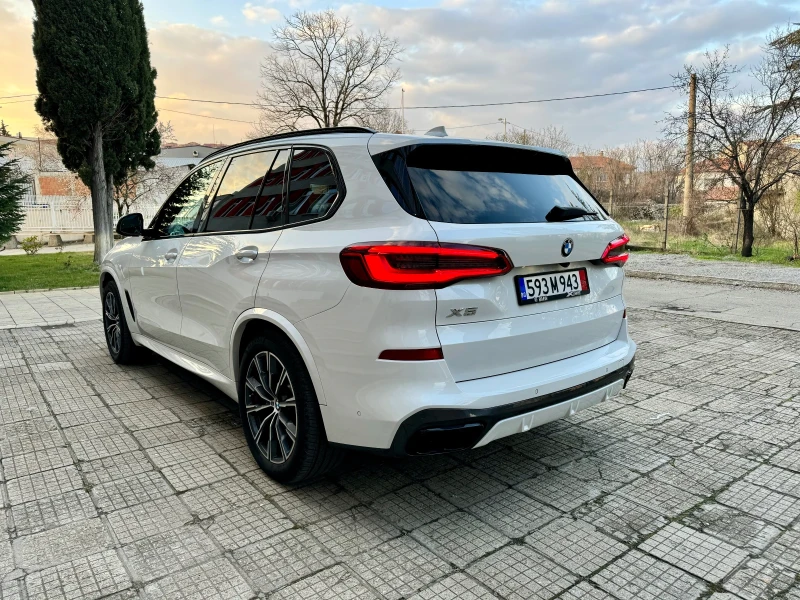 BMW X5 50i laser, massage, full M-performance, снимка 3 - Автомобили и джипове - 48031555