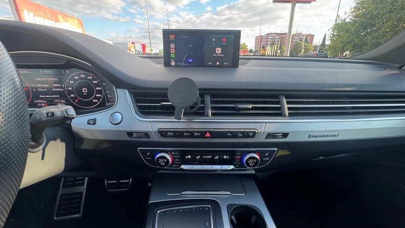 Audi Q7, снимка 10 - Автомобили и джипове - 52673575