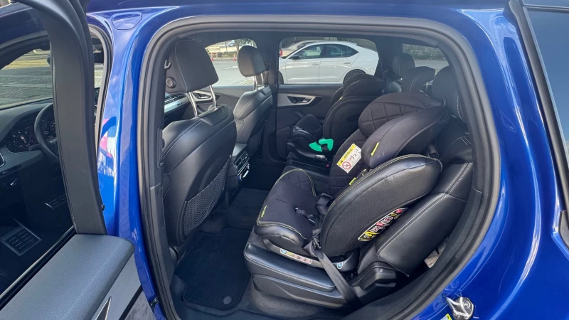 Audi Q7, снимка 8 - Автомобили и джипове - 52673575