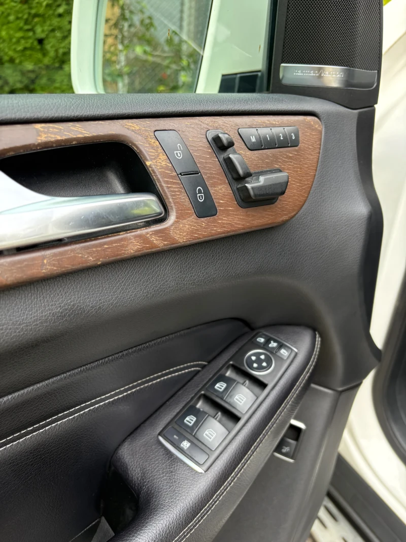 Mercedes-Benz ML 350 AMG EURO6 , снимка 8 - Автомобили и джипове - 52259950