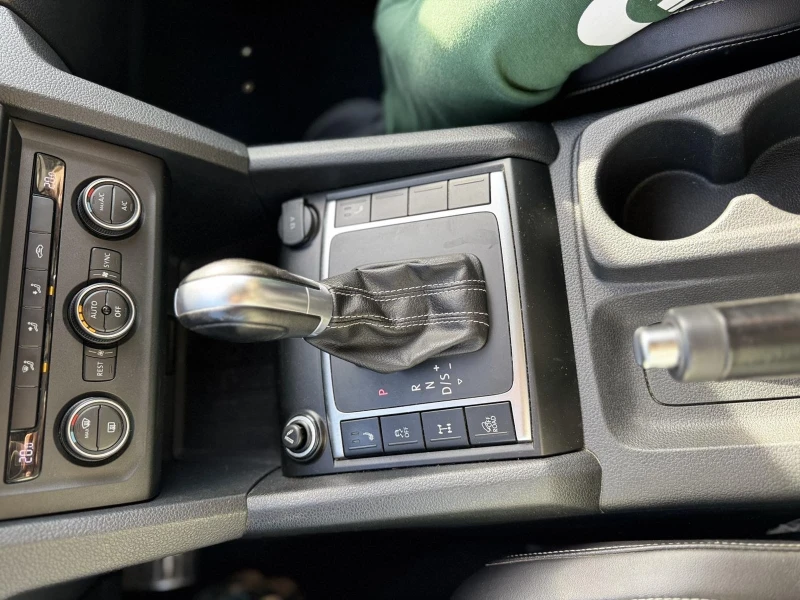 VW Amarok Aventura, снимка 9 - Автомобили и джипове - 52489874