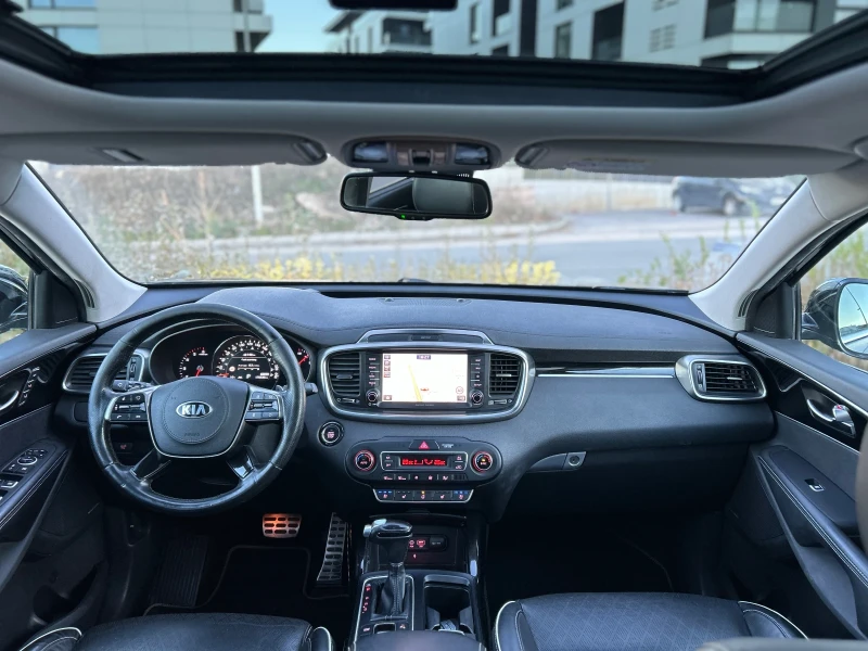 Kia Sorento, снимка 11 - Автомобили и джипове - 52748779