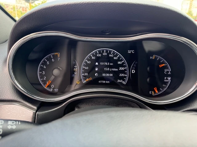 Jeep Grand cherokee 3.6 ZF Since 1941, снимка 10 - Автомобили и джипове - 54590861