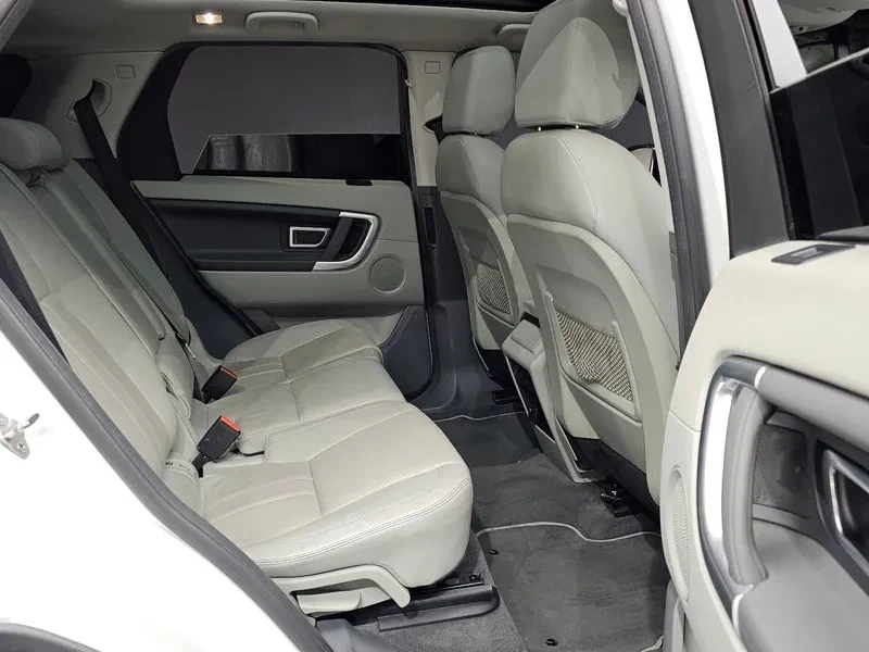 Land Rover Discovery Sport 2.O TD4 SE, снимка 12 - Автомобили и джипове - 55705530