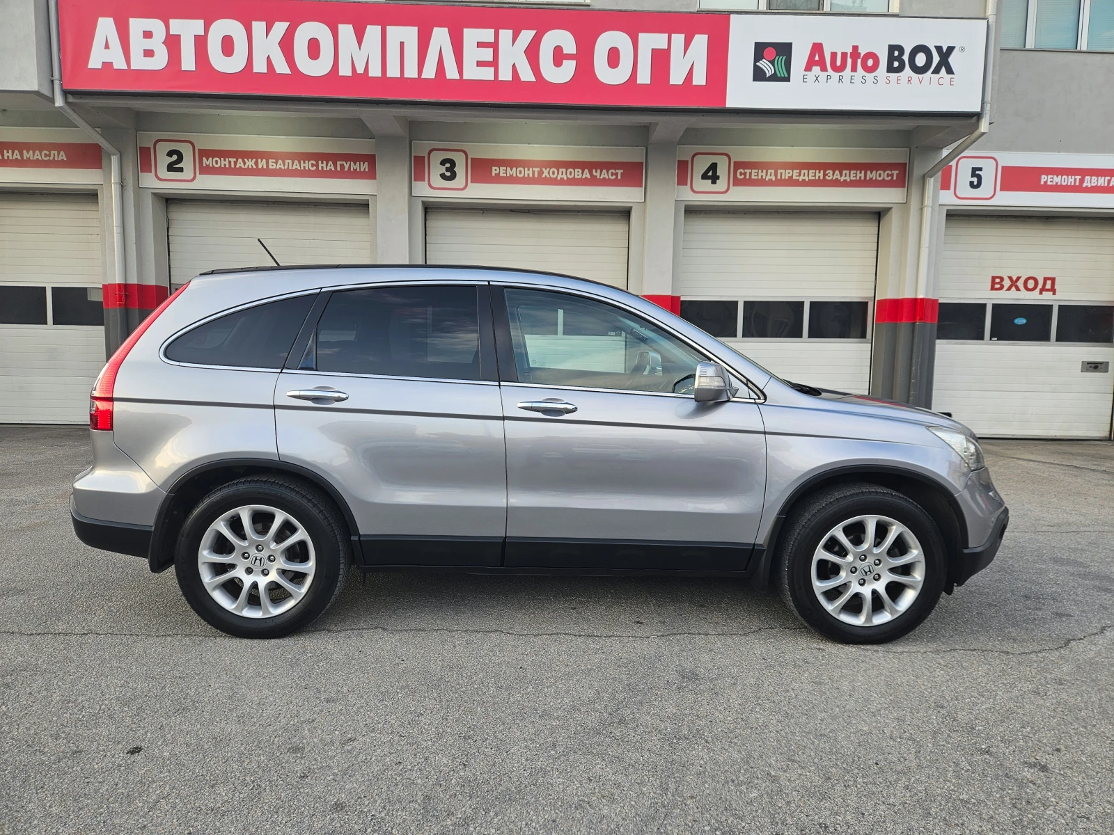Honda Cr-v 2.0i-GAZ.INJ./4x4/AT/Executive - изображение 6