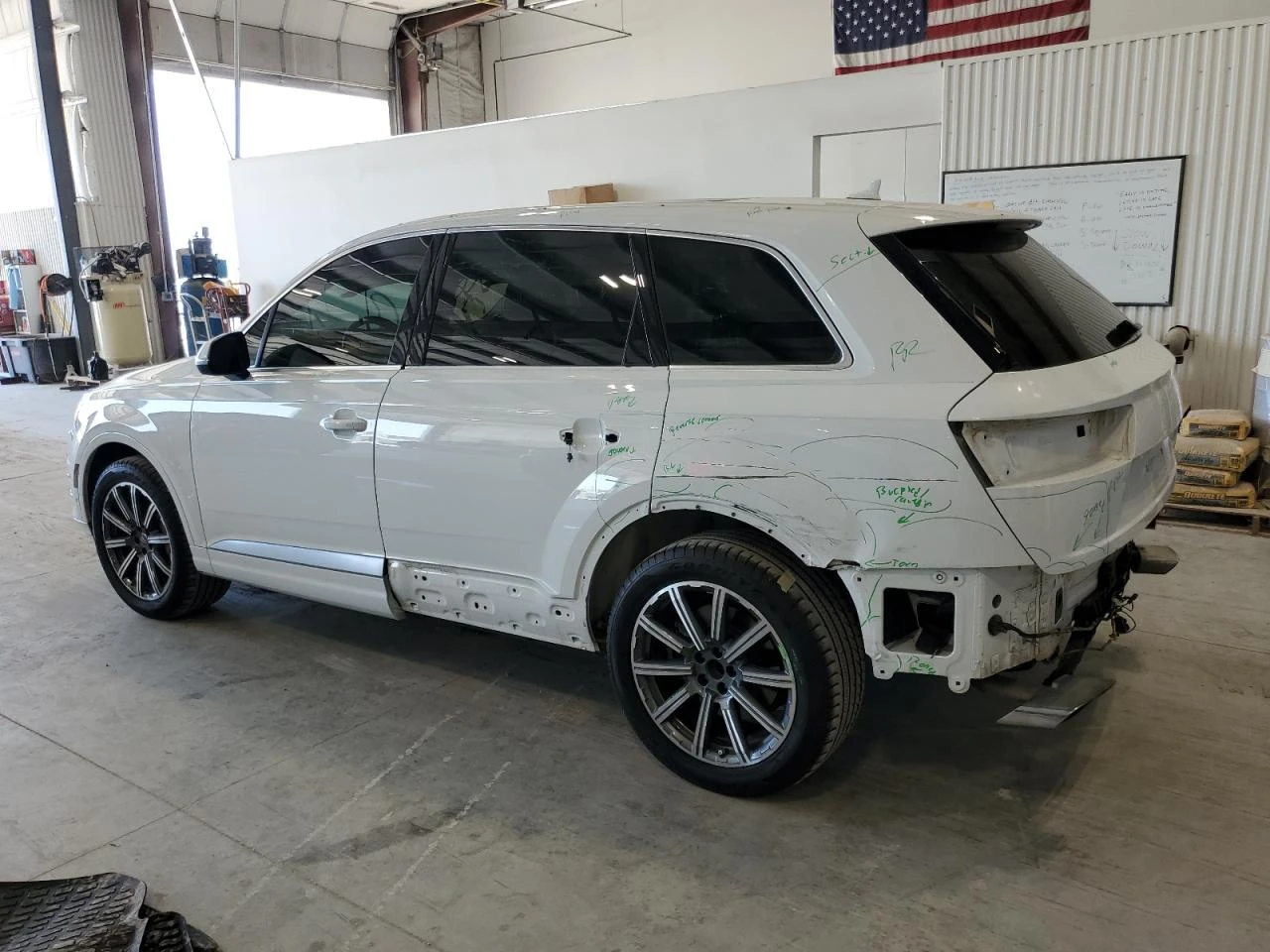 Audi Q7 PRESTIGE/ 3.0L 6/ОБДУХ./ПОДГРЕВ/ПАНОРА. - изображение 2