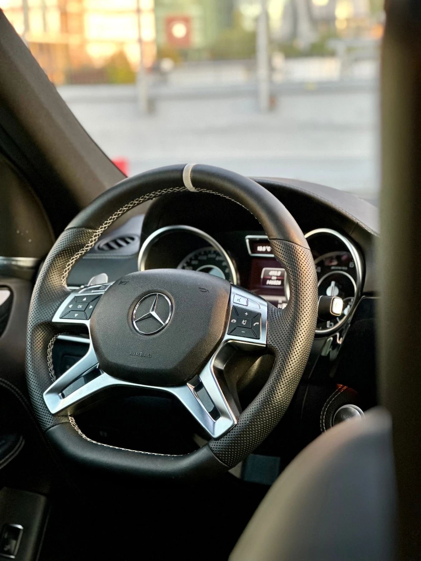 Mercedes-Benz ML 63 AMG Performance 557кс - изображение 8