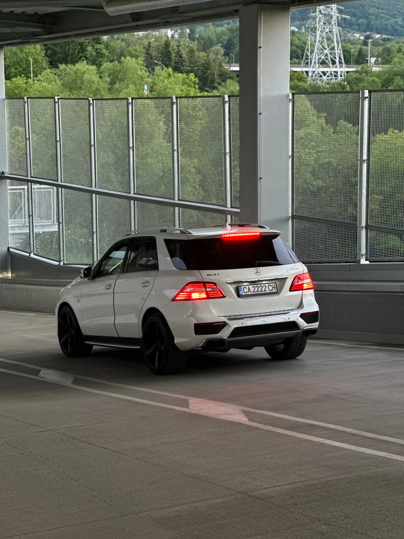 Mercedes-Benz ML 63 AMG Performance 557кс - изображение 3