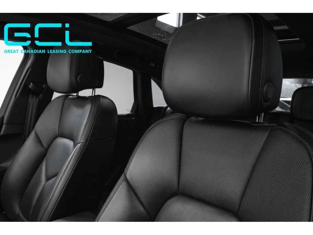 Porsche Macan * AWD PREM PKG PLS/BOSE SOUND SYS/LCA * CARFAX * Ц, снимка 13 - Автомобили и джипове - 54114330