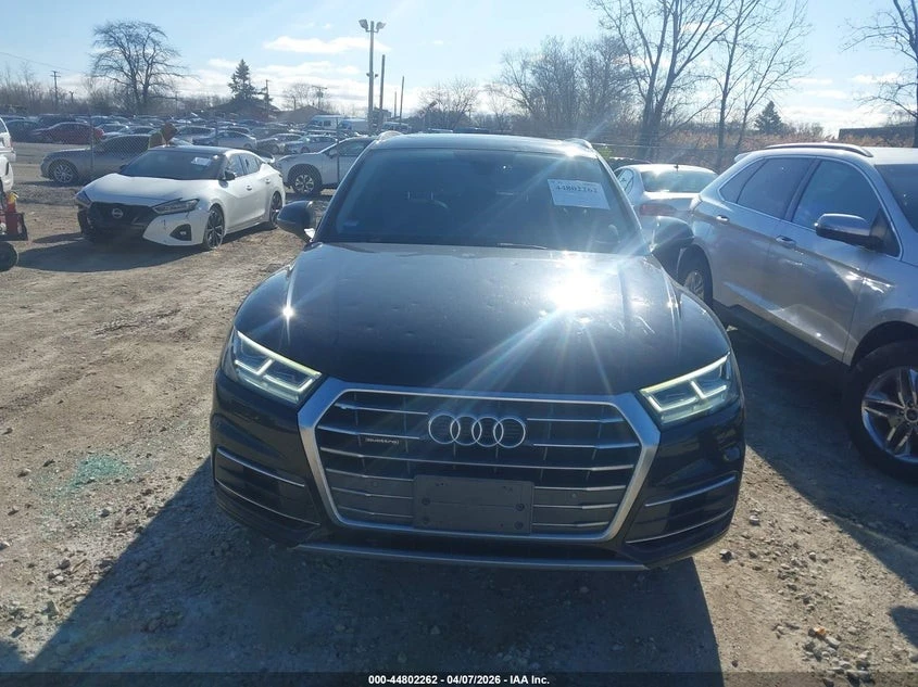 Audi Q5 PREMIUM* ПОДГРЕВ* KEYLESS* КАМЕРА* КРАЙНАЦЕНА, снимка 2 - Автомобили и джипове - 54945651