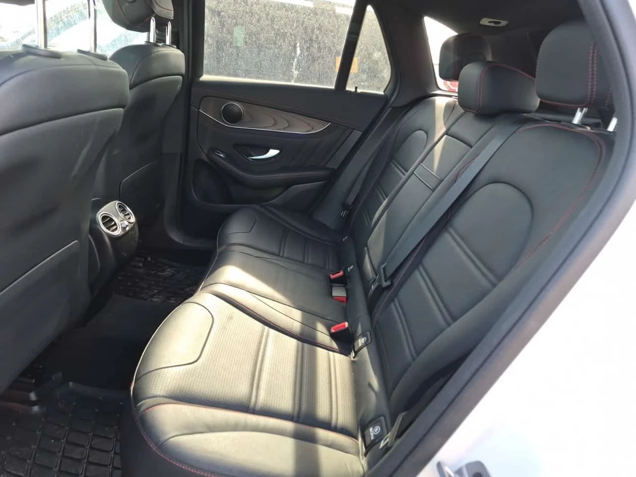 Mercedes-Benz GLC 43 AMG /ДИСТРОНИК/360 КАМ/ПОДГРЕВ/ПАНО/ДИГ. КМ/2 КЛЮЧА, снимка 12 - Автомобили и джипове - 55317993