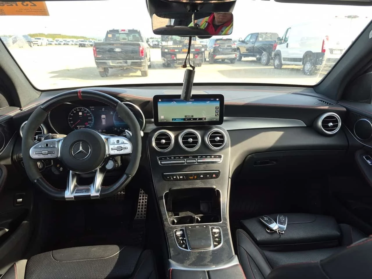 Mercedes-Benz GLC 43 AMG /ДИСТРОНИК/360 КАМ/ПОДГРЕВ/ПАНО/ДИГ. КМ/2 КЛЮЧА, снимка 10 - Автомобили и джипове - 55317993