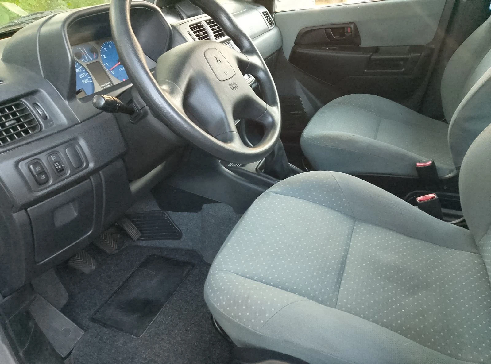 Mitsubishi Pajero pinin 1.8 MPI, снимка 7 - Автомобили и джипове - 55355267