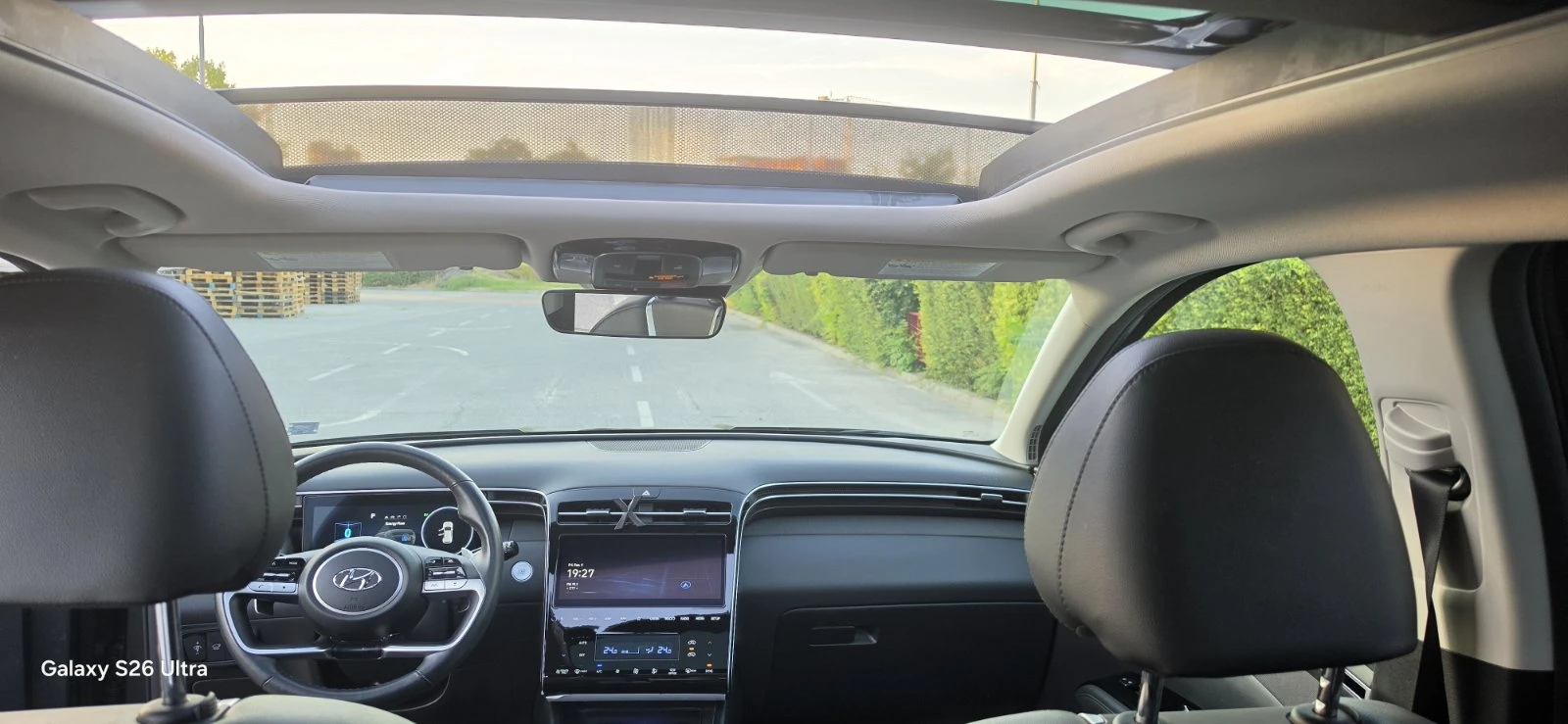 Hyundai Tucson, снимка 11 - Автомобили и джипове - 56084583