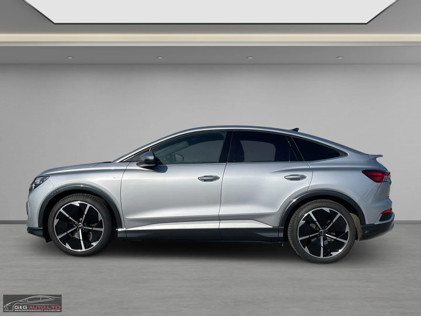 Audi Q4 50/299ХHP/SPORTBACK/MATRIX/PANO/CAM/HUD/882z, снимка 4 - Автомобили и джипове - 56097558