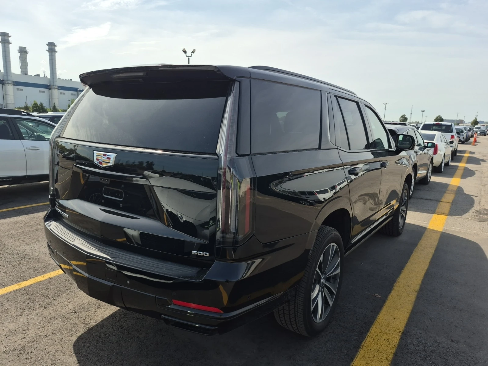 Cadillac Escalade 4WD SPORT* ДИГИТАЛ* ПАНОРАМА* ЧИСТО НОВ, снимка 3 - Автомобили и джипове - 56164789