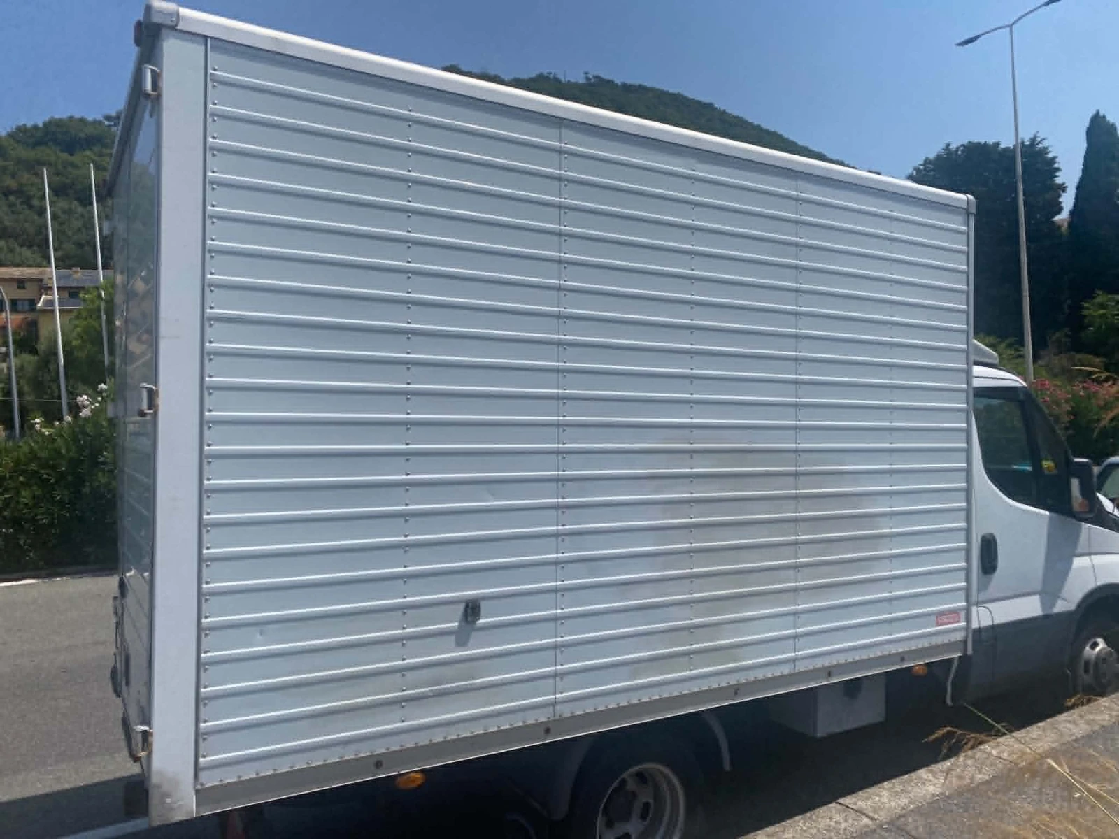Iveco Daily, снимка 5 - Бусове и автобуси - 55562607