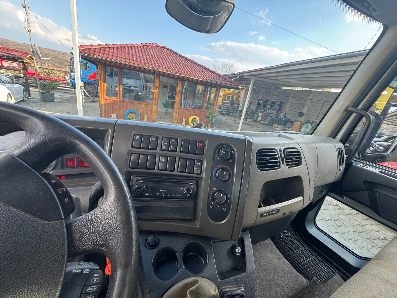 Renault Midlum САМОСВАЛ, снимка 14 - Камиони - 53974789