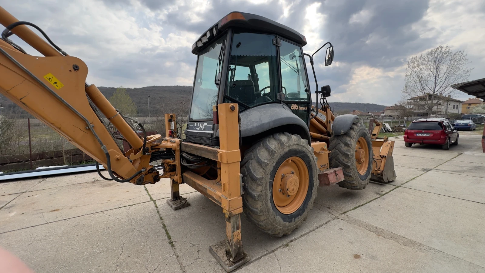 Багер Case 695 Super R, снимка 5 - Индустриална техника - 53876680