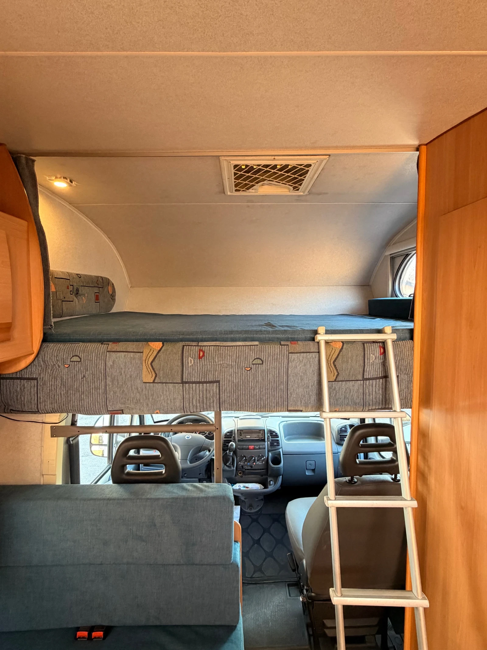 Кемпер Fiat MC LOUIS, снимка 8 - Каравани и кемпери - 53846995