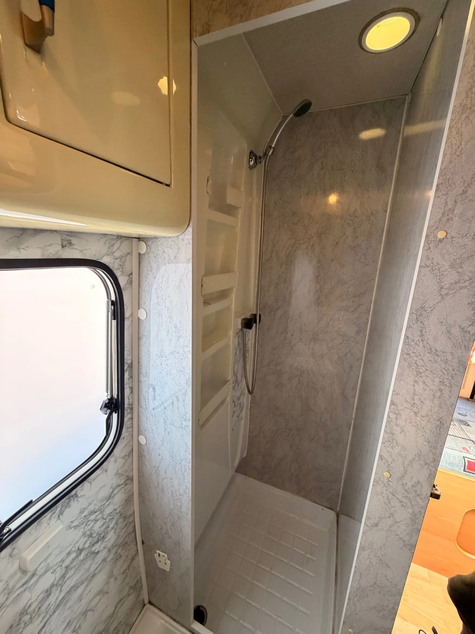 Кемпер Fiat MC LOUIS, снимка 12 - Каравани и кемпери - 53846995