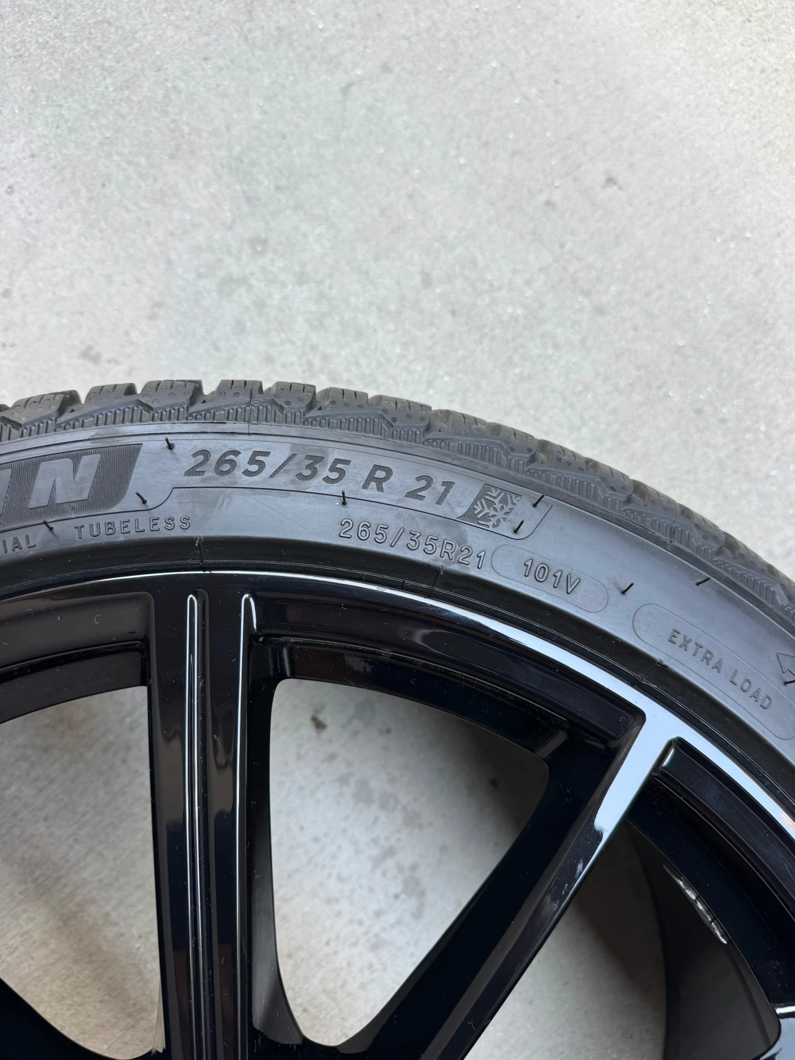 Гуми с джанти Michelin 265/35R21, снимка 11 - Гуми и джанти - 55321337
