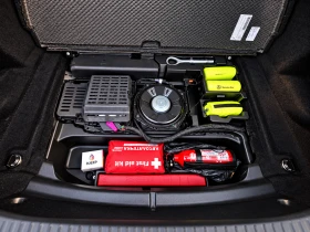 Mercedes-Benz CLA 250 e Shooting Brake AMG Line, снимка 12