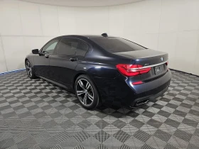 BMW 750 M PACK* BOWERS & WILKINS* 360OBDUH* MASSAGES* 360V - 43999 лв. / 22496.33 € - 40277794 6