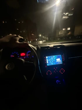 VW Golf 1, 4 бензин - 1800 € / 3520.49 лв. - 27414212 8