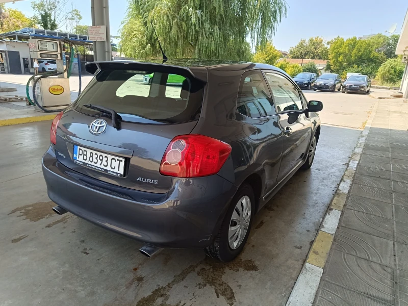 Toyota Auris 1.6 VVTi, снимка 7 - Автомобили и джипове - 47241665