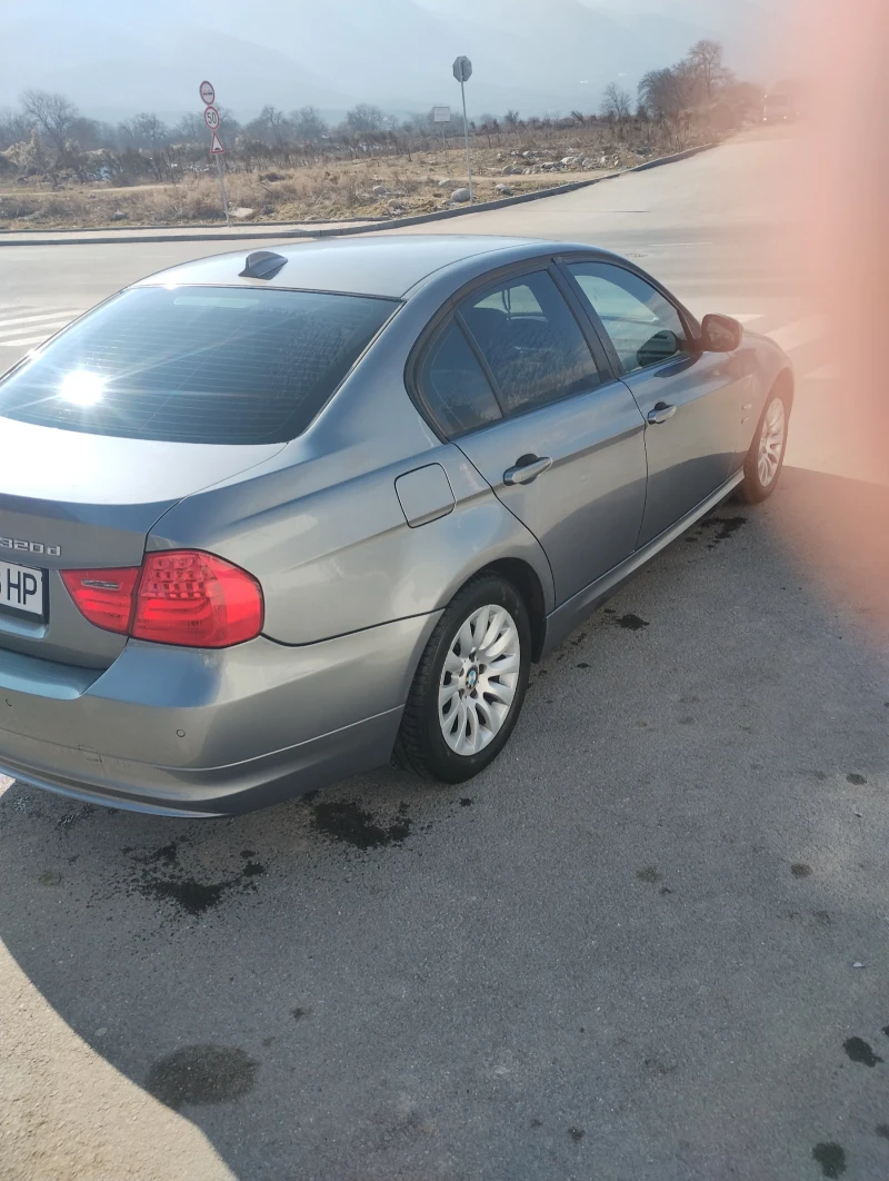 BMW 320, снимка 8 - Автомобили и джипове - 49291134