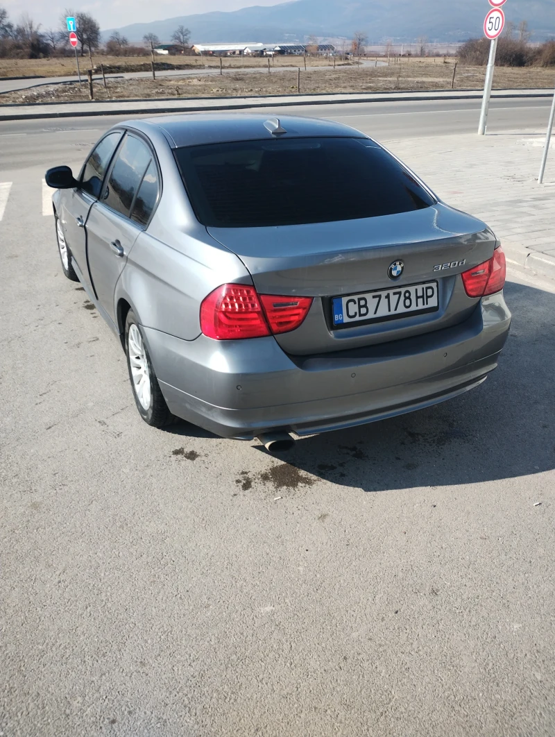 BMW 320, снимка 9 - Автомобили и джипове - 49291134