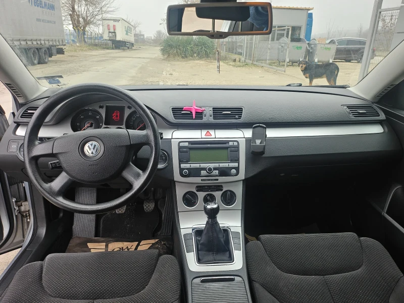 VW Passat, снимка 5 - Автомобили и джипове - 49323236